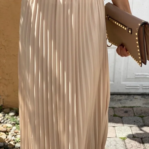 ITOO Nude Beige Pleated Skirt - Picture 6 of 7